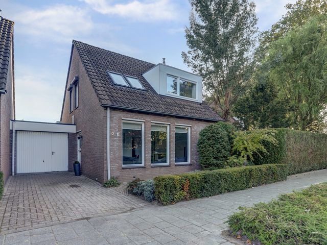 Foto van Newtonlaan 2