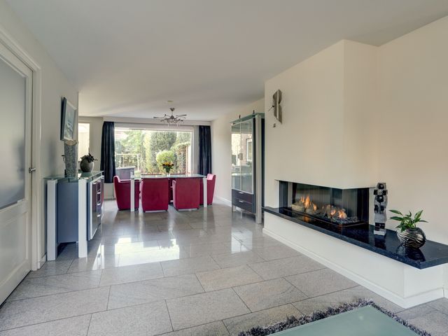 Foto van Newtonlaan 2