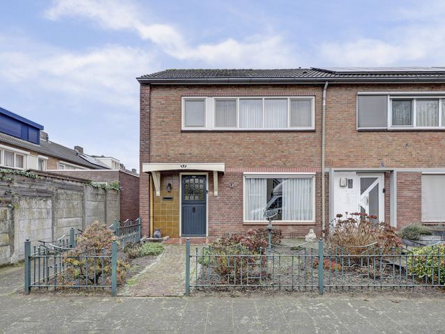 Foto van Leliestraat 1