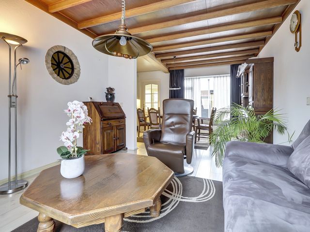 Foto van Leliestraat 1