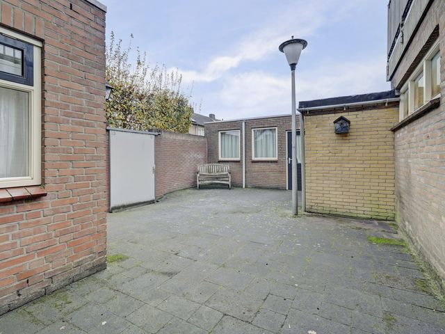 Foto van Leliestraat 1