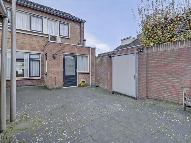 Foto van Leliestraat 1