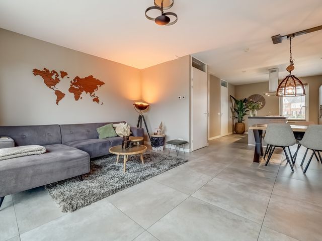 Foto van Oranje zegge 13