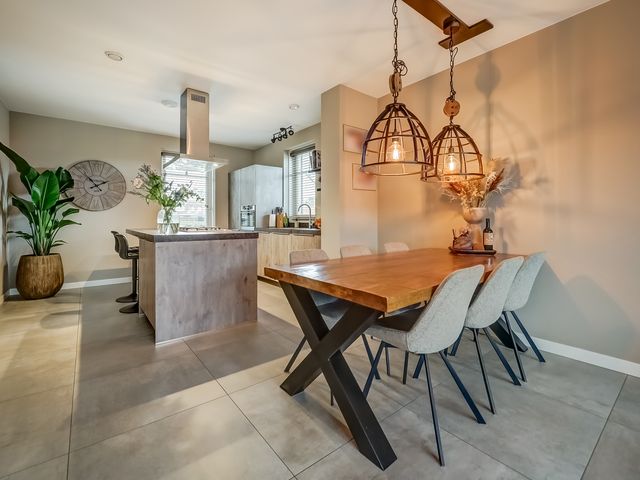 Foto van Oranje zegge 13