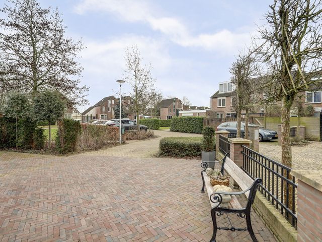 Foto van Van Deelenstraat 33