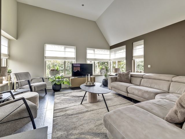 Foto van Van Deelenstraat 33