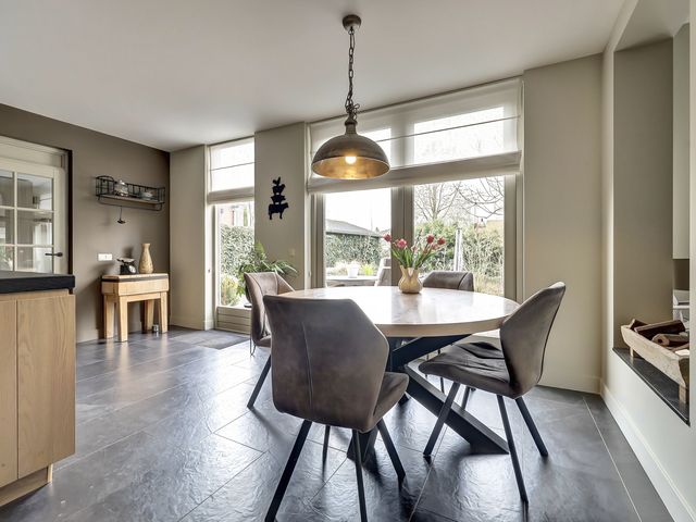 Foto van Van Deelenstraat 33