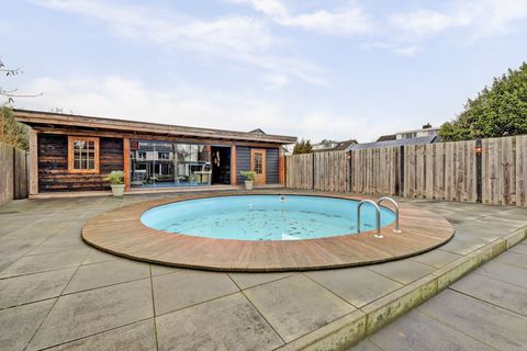 Jonkheer de la Courtstraat 28