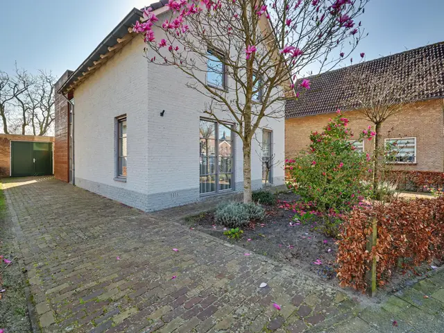 Foto van Grotestraat 83