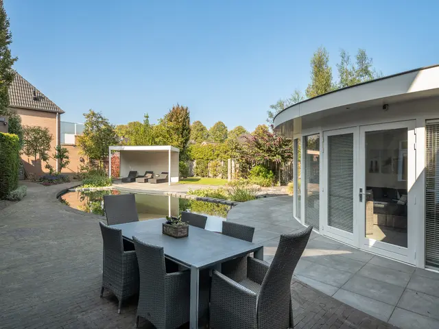 Foto van Deken van Baarstraat 21A