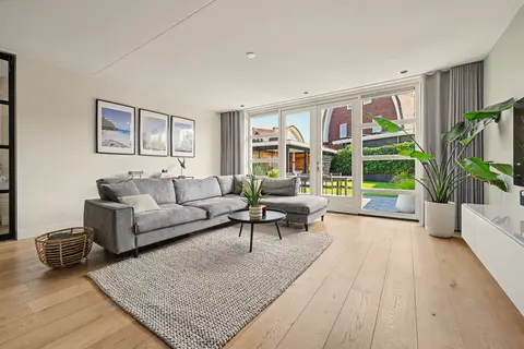 Nassau Dwarsstraat 55