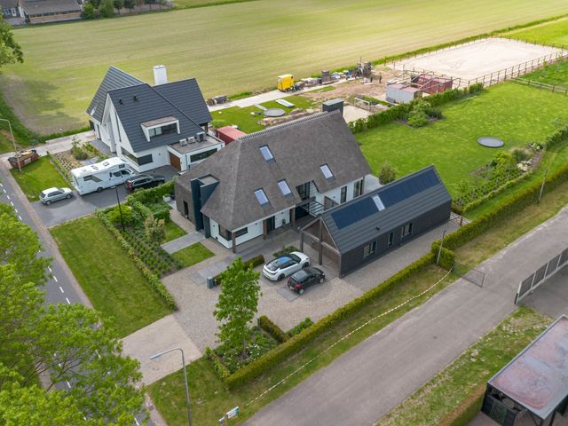 Foto van De Hoeven 60E