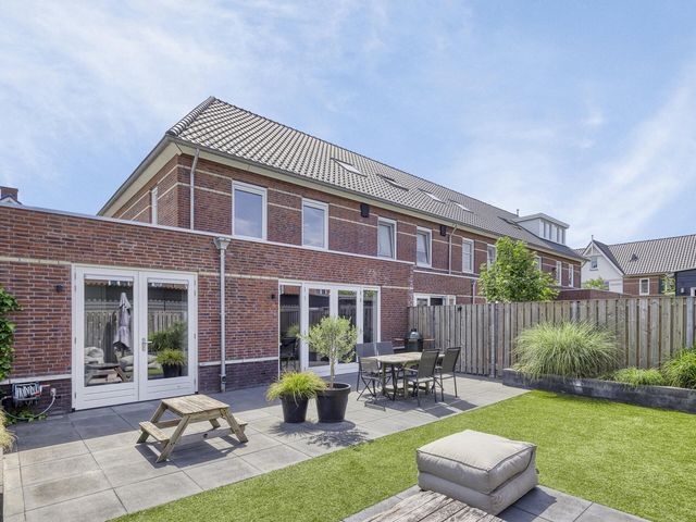 Foto van Veldbies 33