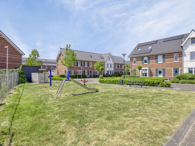 Foto van Veldbies 33