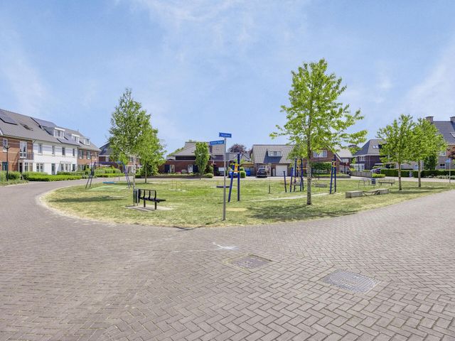 Foto van Veldbies 33