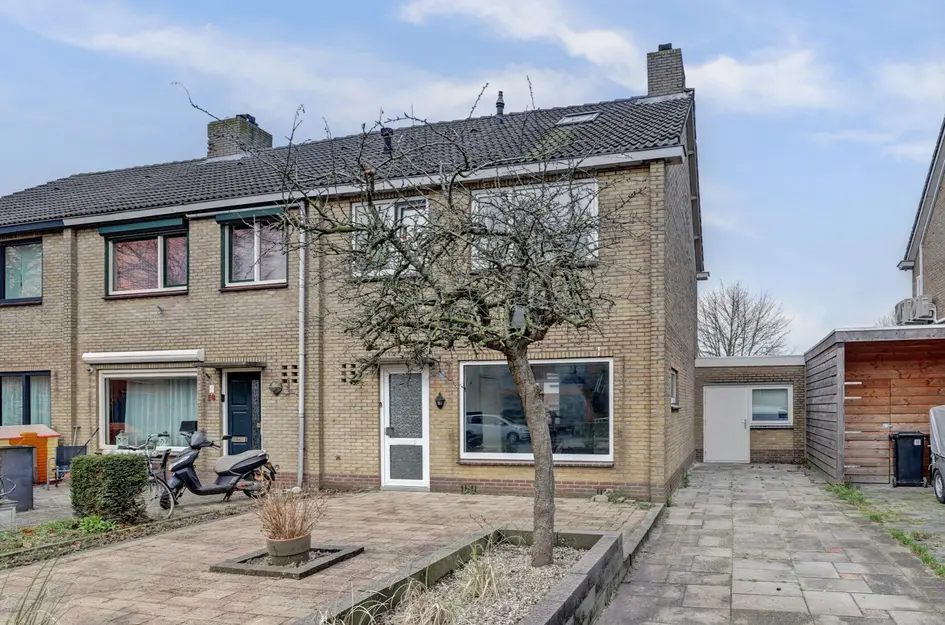 La Reinelaan 12 in Bovenkarspel