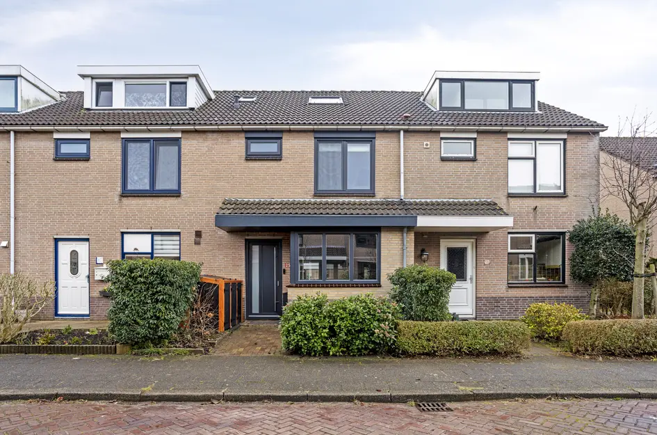 Leeuwenburg 25 in Heemskerk