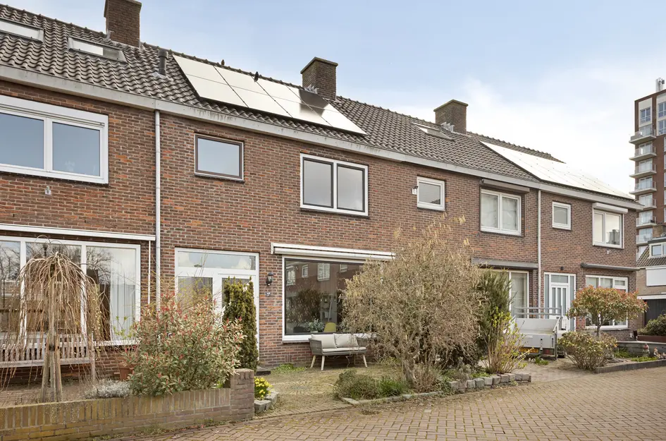 Jan van Polanenstraat 37 in Heemskerk