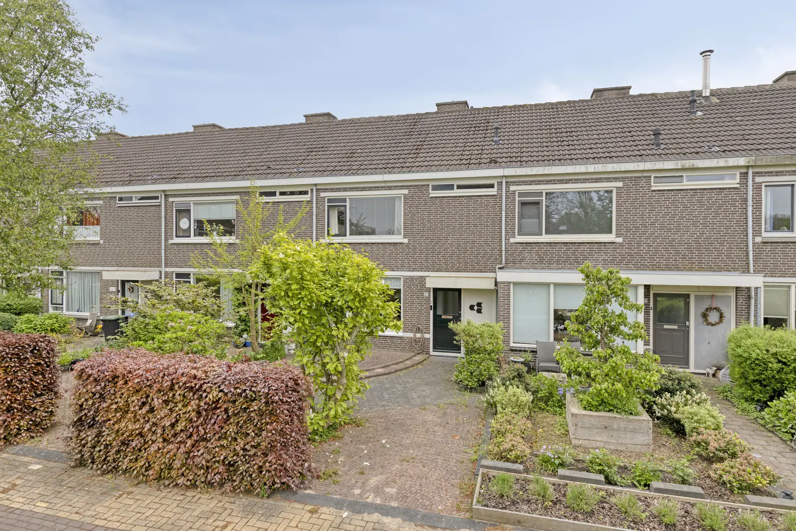 Prof ten Doesschatestraat 271 in Heemskerk