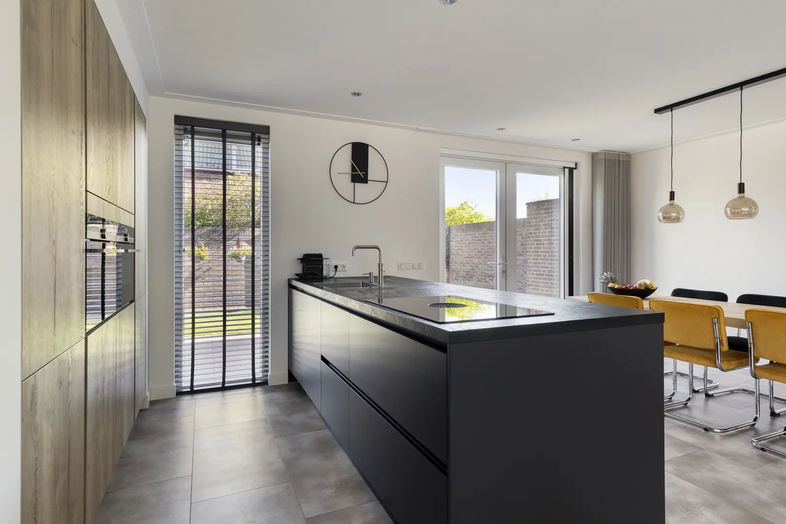 Burgemeester van Roosmalenstraat 33 in Uitgeest