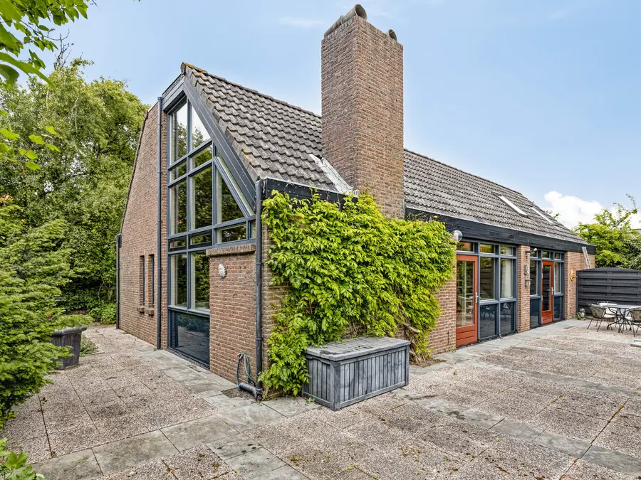 J.W. Schuurmanstraat 10, foto 1