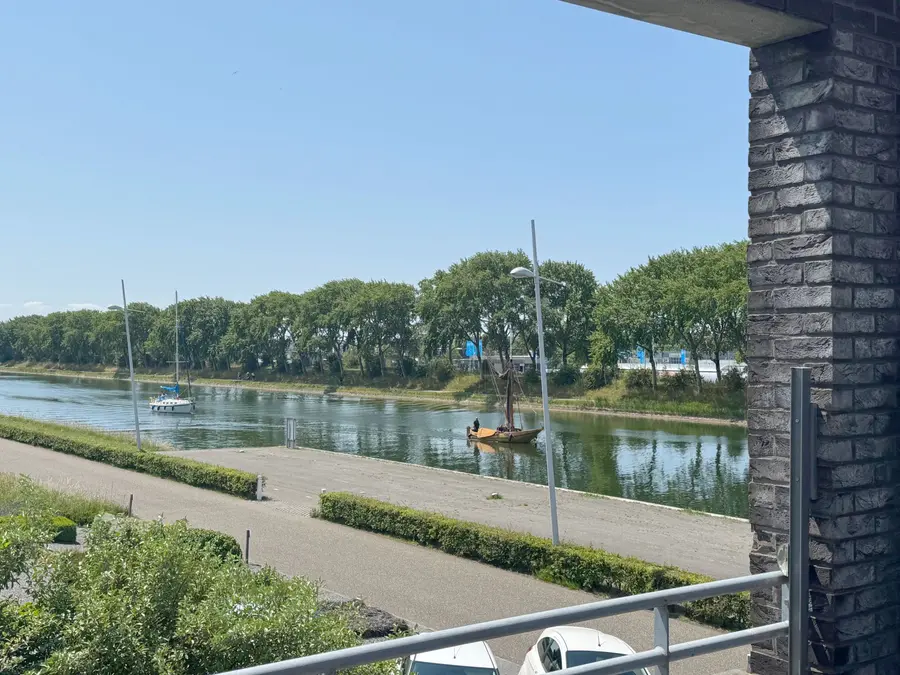Stroomweg 16, foto 2