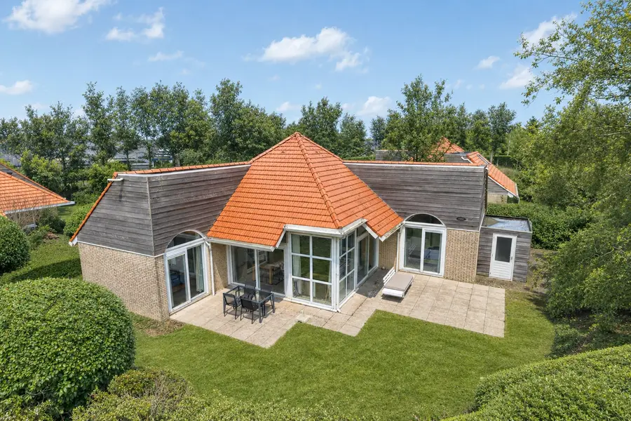 Steenloper 10 in Zoutelande