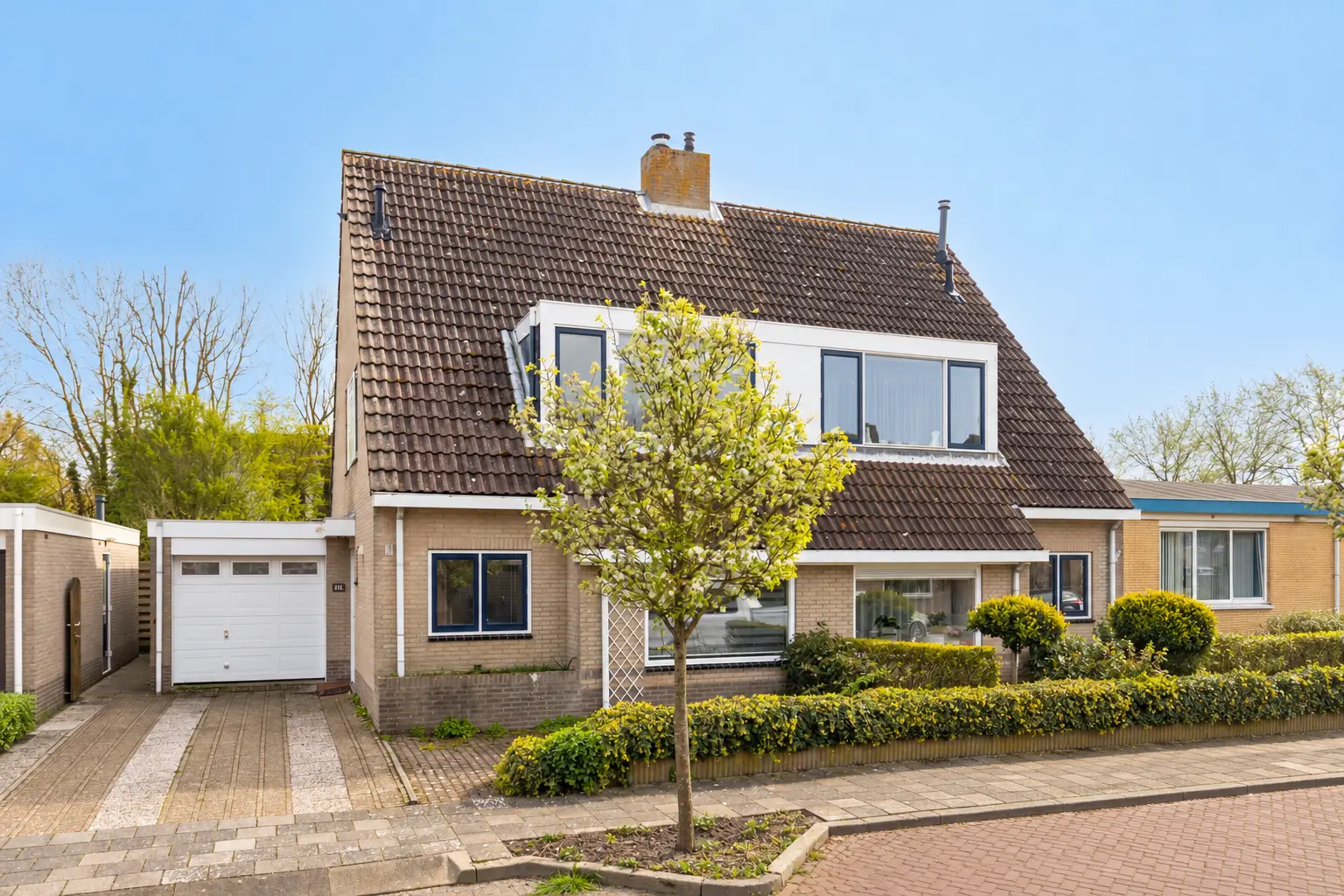 dr. B. Vaandragerstraat 19 in DOMBURG, foto 5