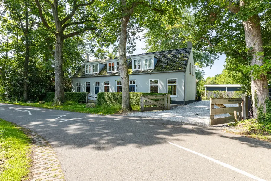 Duinbeekseweg 13 in Oostkapelle