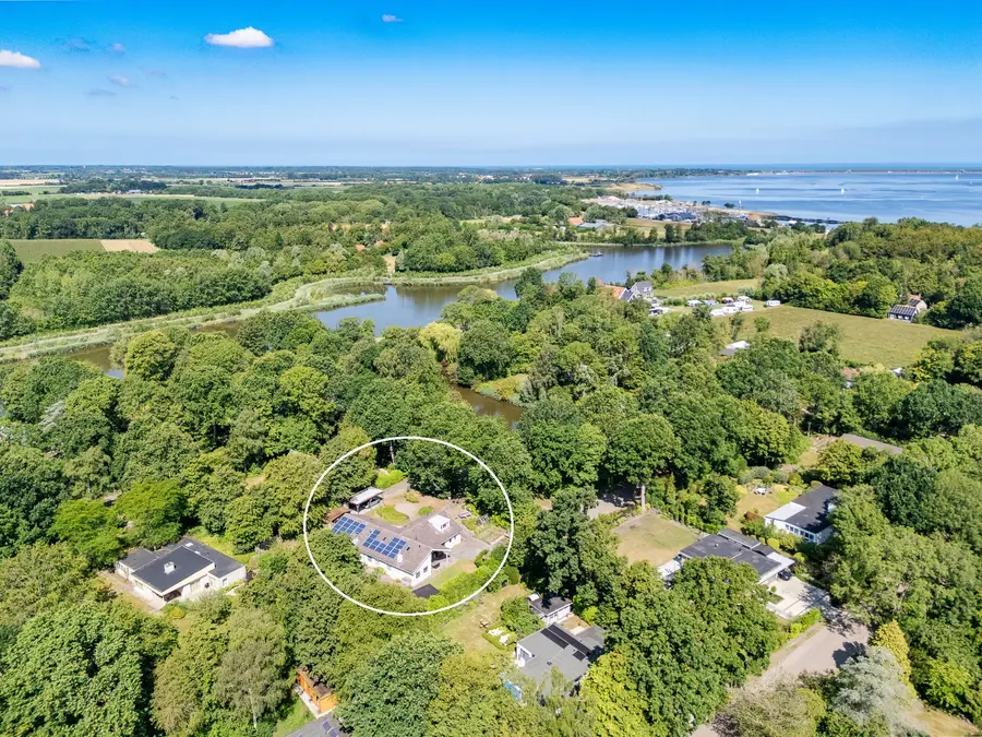Zwanenlaan 10, foto 1