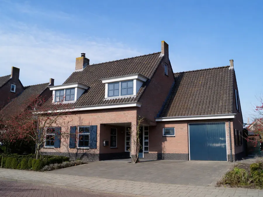 Aanloop 4, foto 1