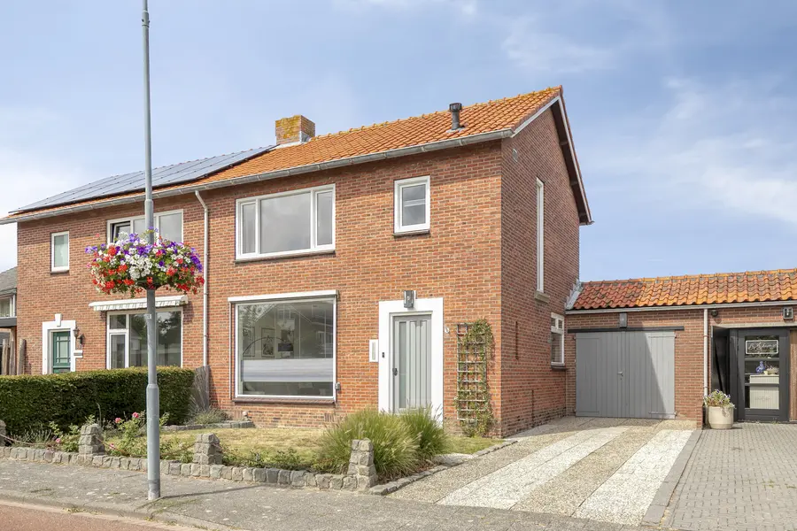 Lantsheerstraat 20 in Oostkapelle