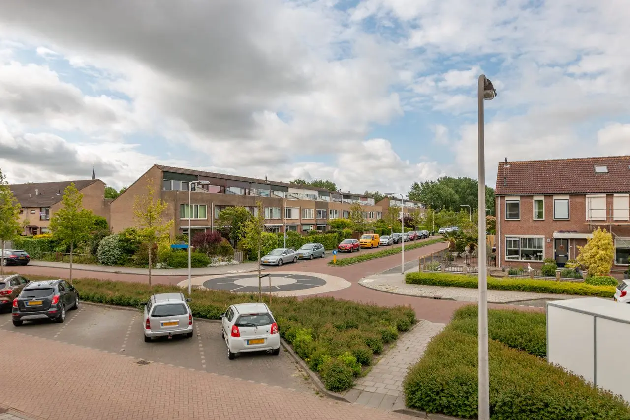 Hugo van Voorneweg 48, foto 3