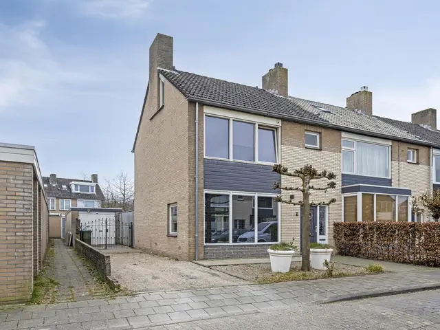 Foto van Adriaan Poortersstraat 1