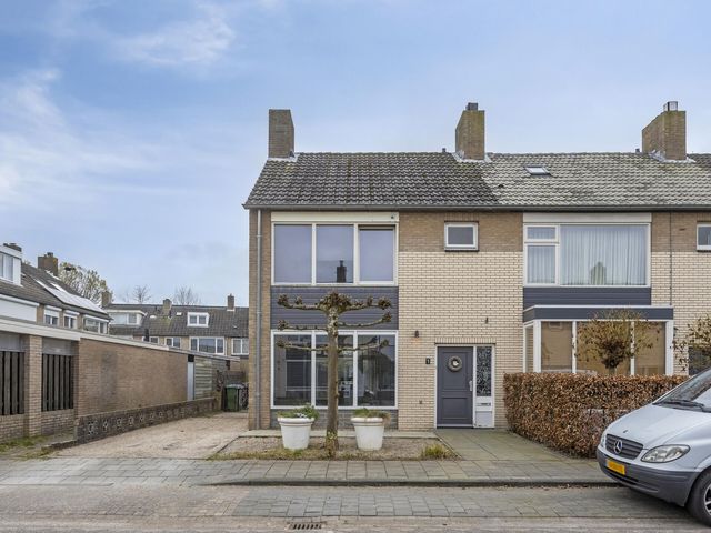 Foto van Adriaan Poortersstraat 1
