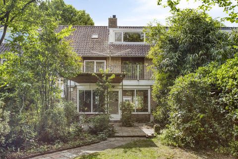 Albertusstraat 18