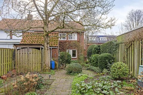 Esschestraat 64