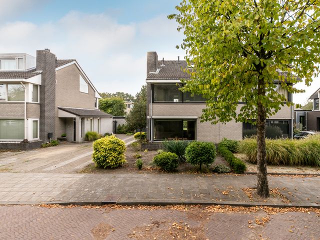 Foto van Willem-Alexanderlaan 7