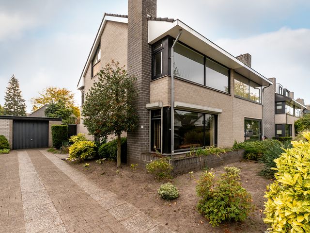 Foto van Willem-Alexanderlaan 7