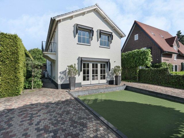 Foto van Esschestraat 80