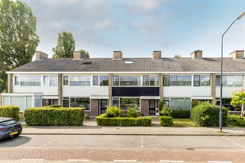 Rouppe van der Voortlaan 15