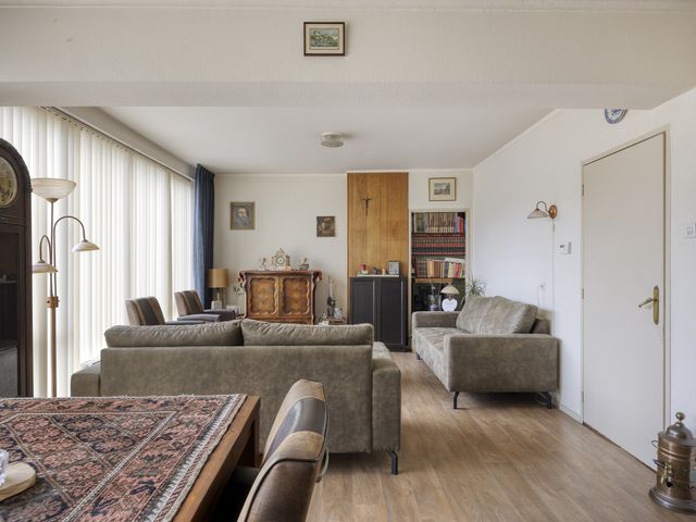 Foto van Moleneindplein 18