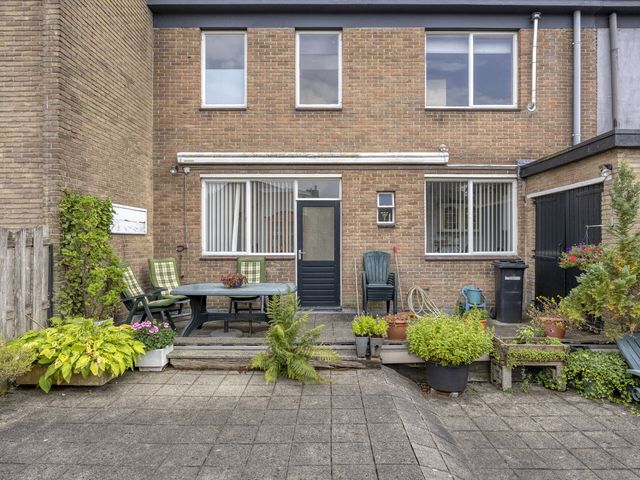 Foto van Moleneindplein 18