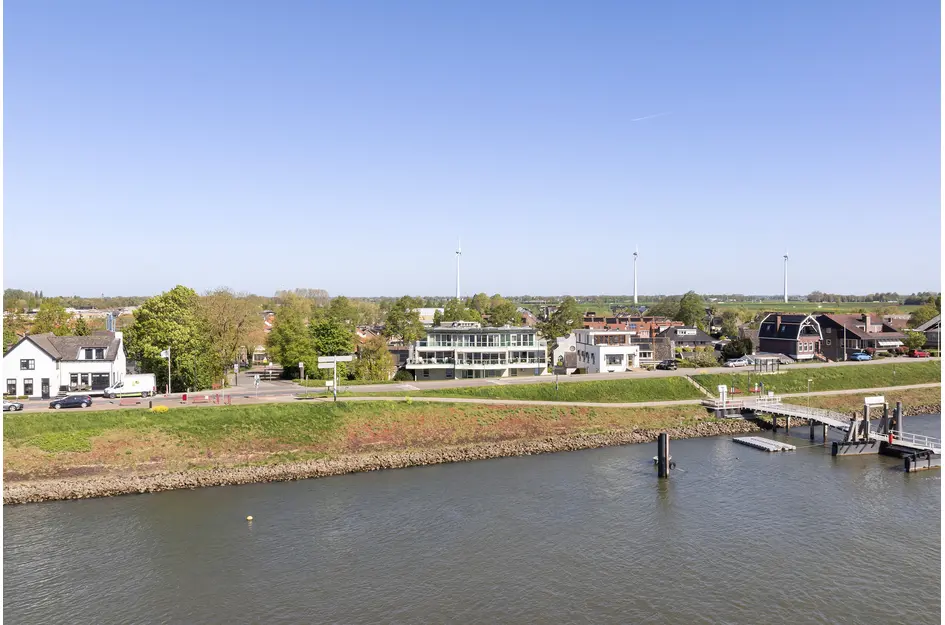 Rivierdijk 245