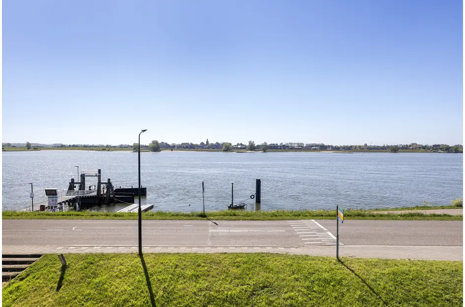 Rivierdijk 245