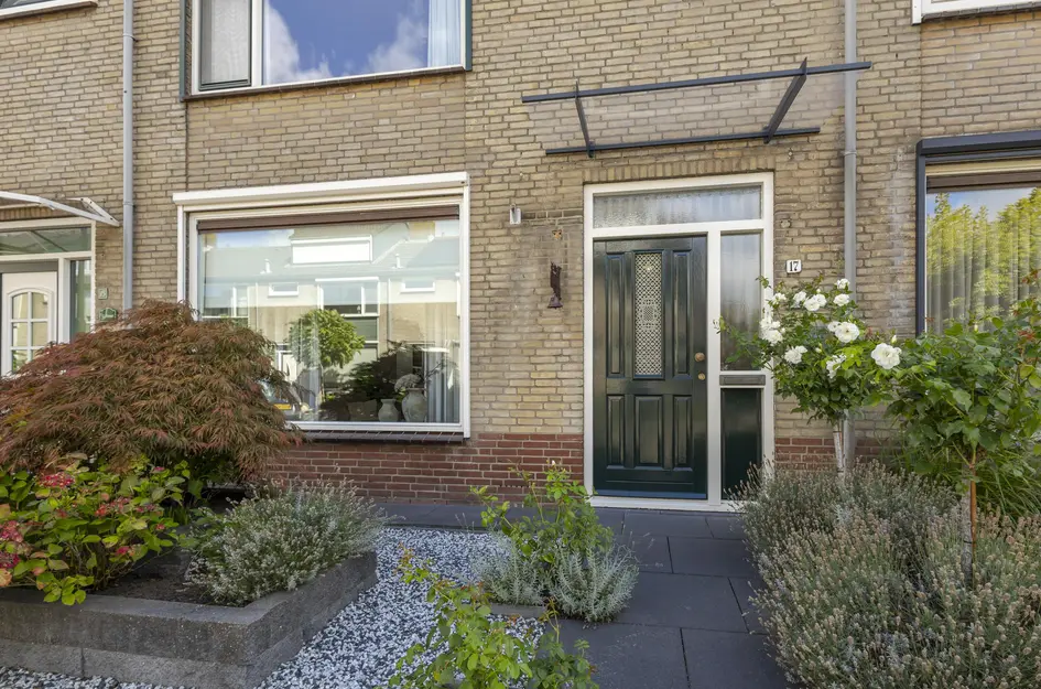 Graaf Adolfstraat 17