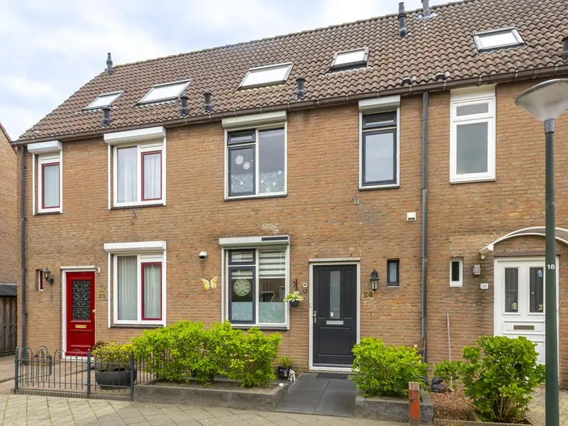 Breedewaij 24, Hardinxveld-giessendam