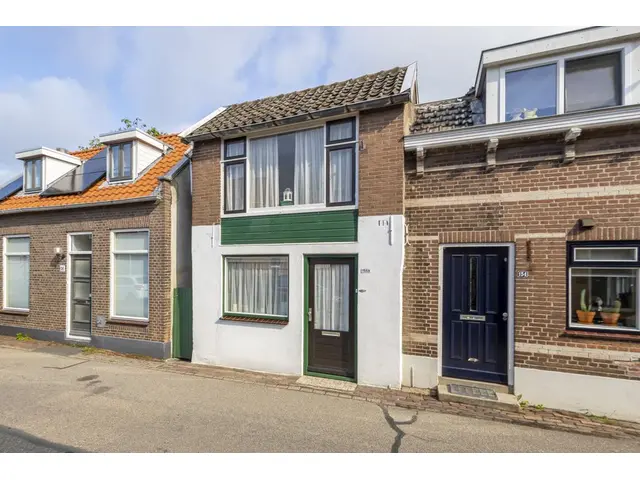 Buitendams 154A foto 1