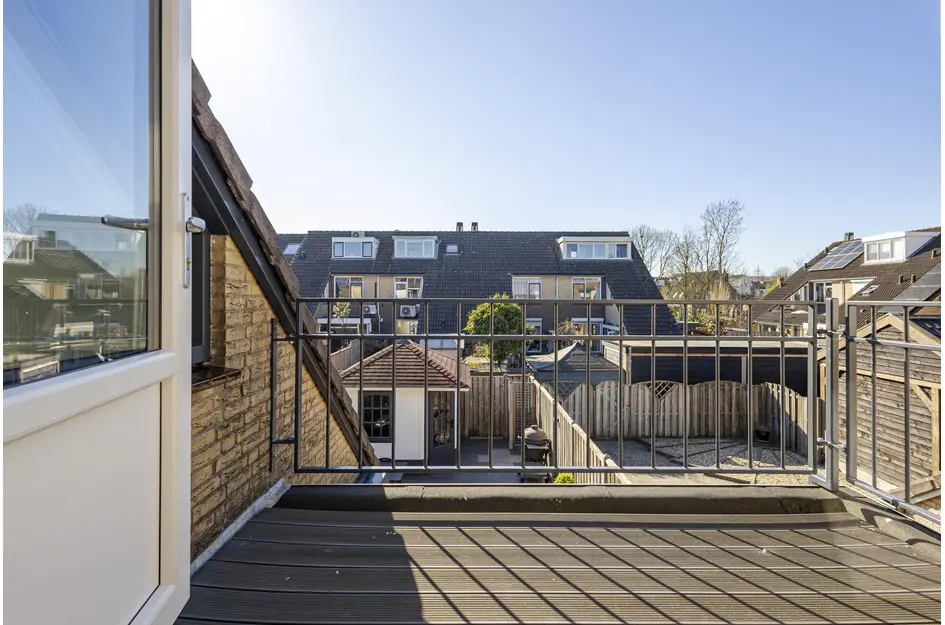 Van Leijdenstraat 26