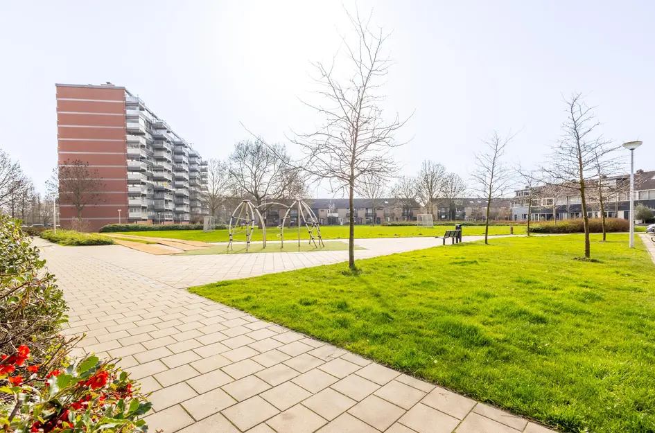 P.J. Oudstraat 70